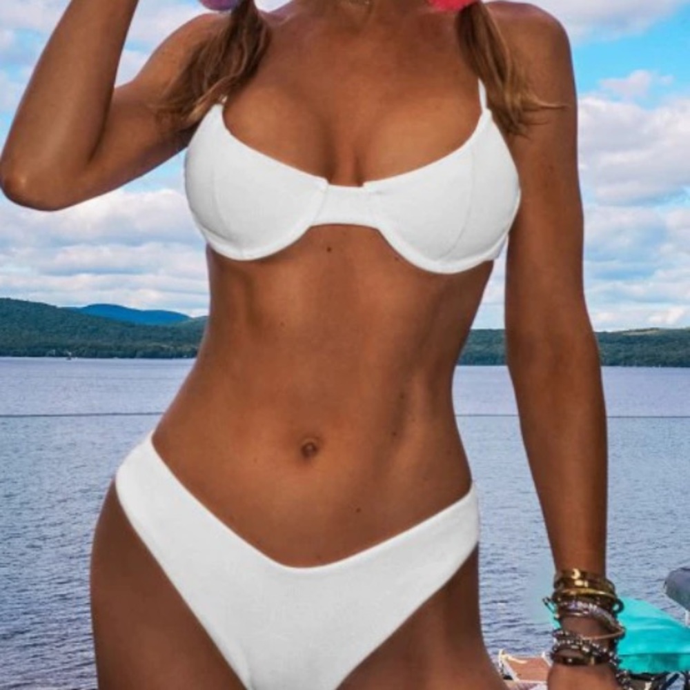 ZAFUL Ribbed Underwire High Leg Bikini Swimsuit